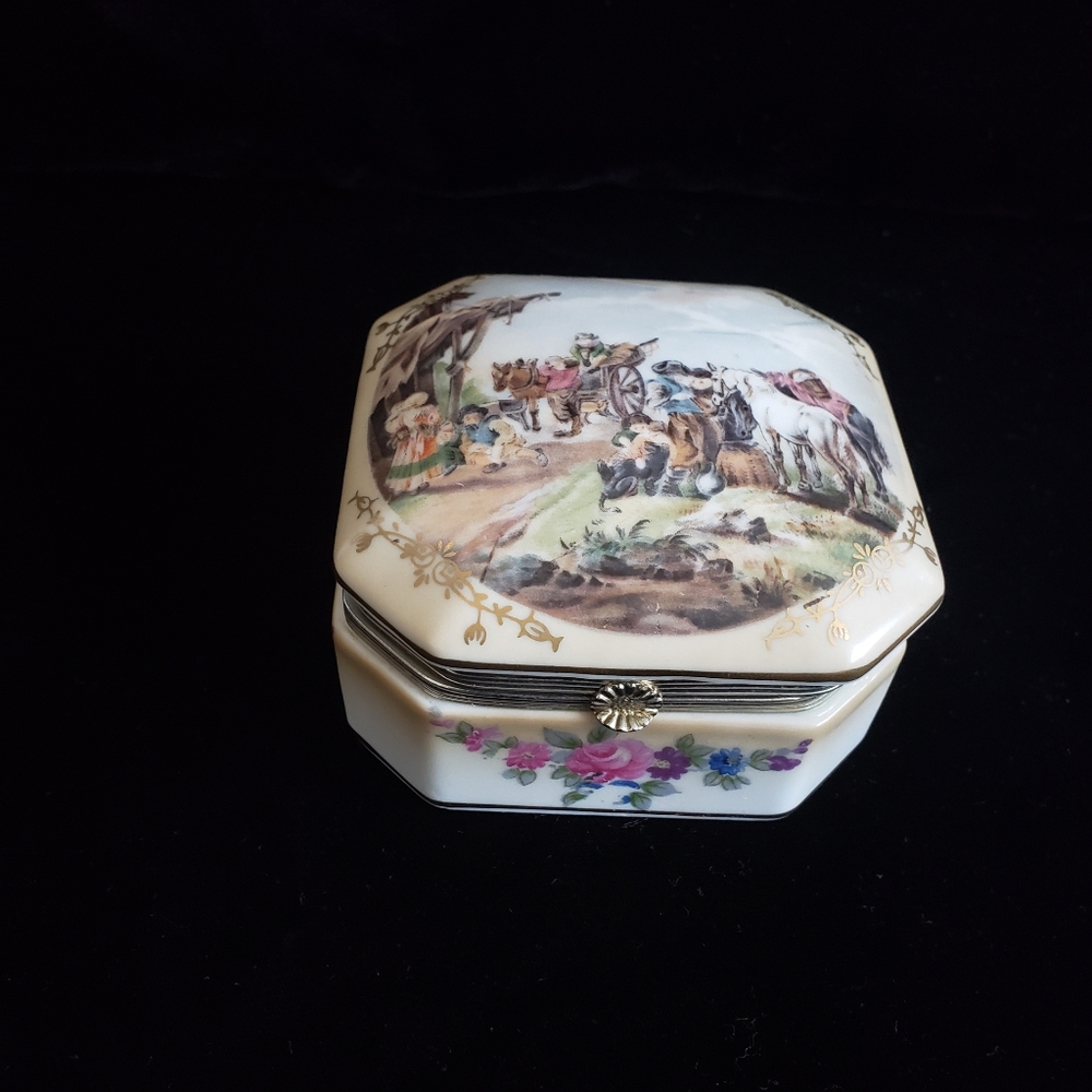 RS Prussia Antique Porcelain  Trinket Box